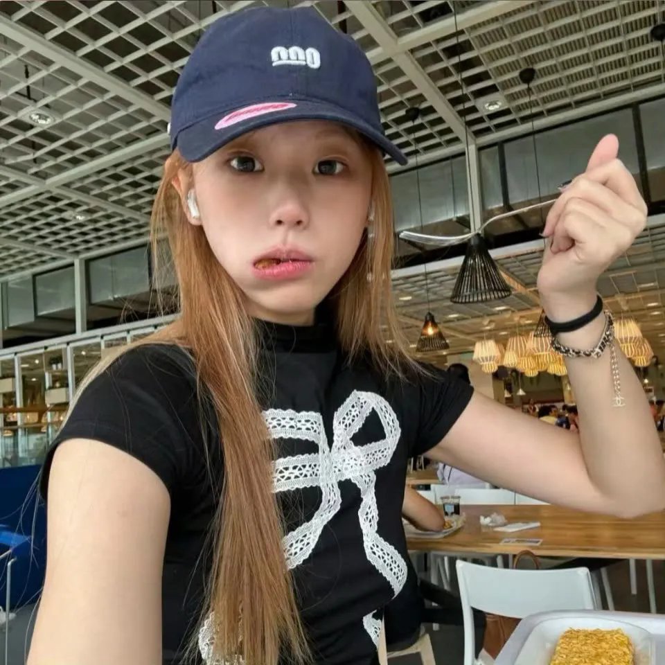黑暗中的舞者封面